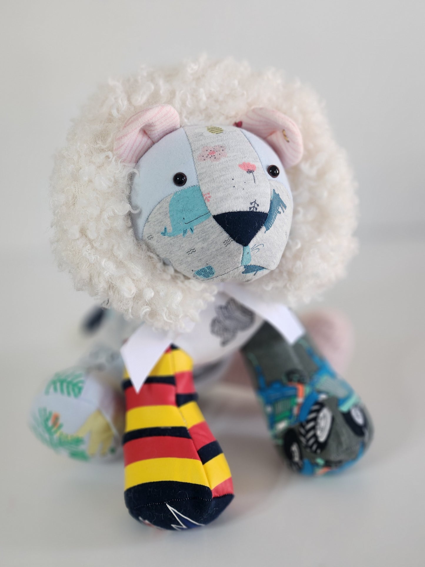 Larry Lion