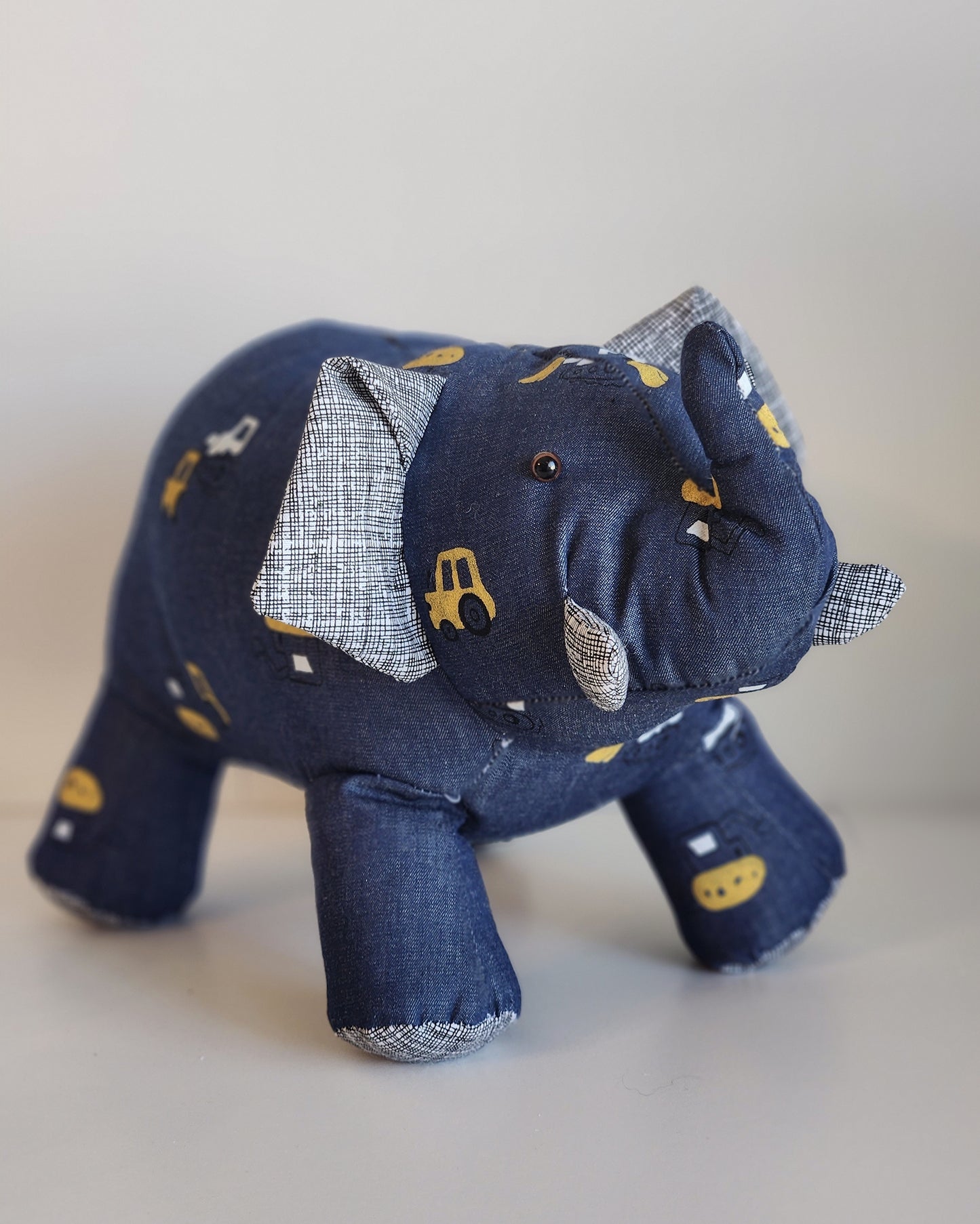 Eddie Elephant