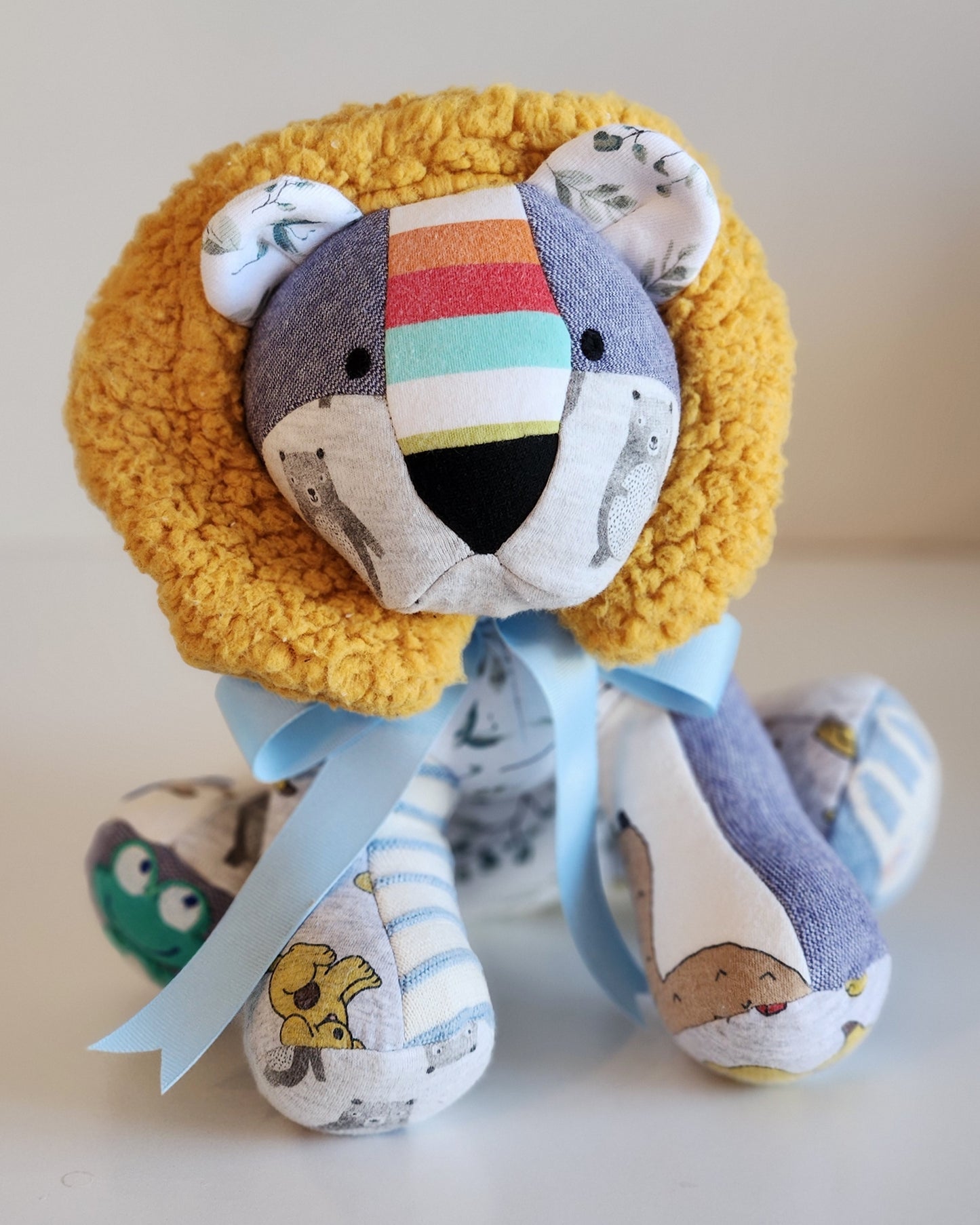 Larry Lion