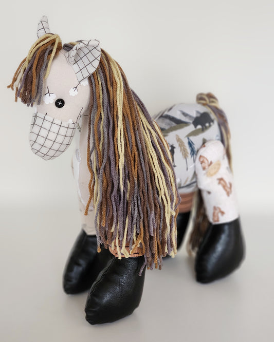 NEW Vinnie The Vintage Inspired  Pony